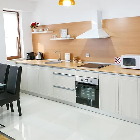Seasons 1922 Apartment Brasov